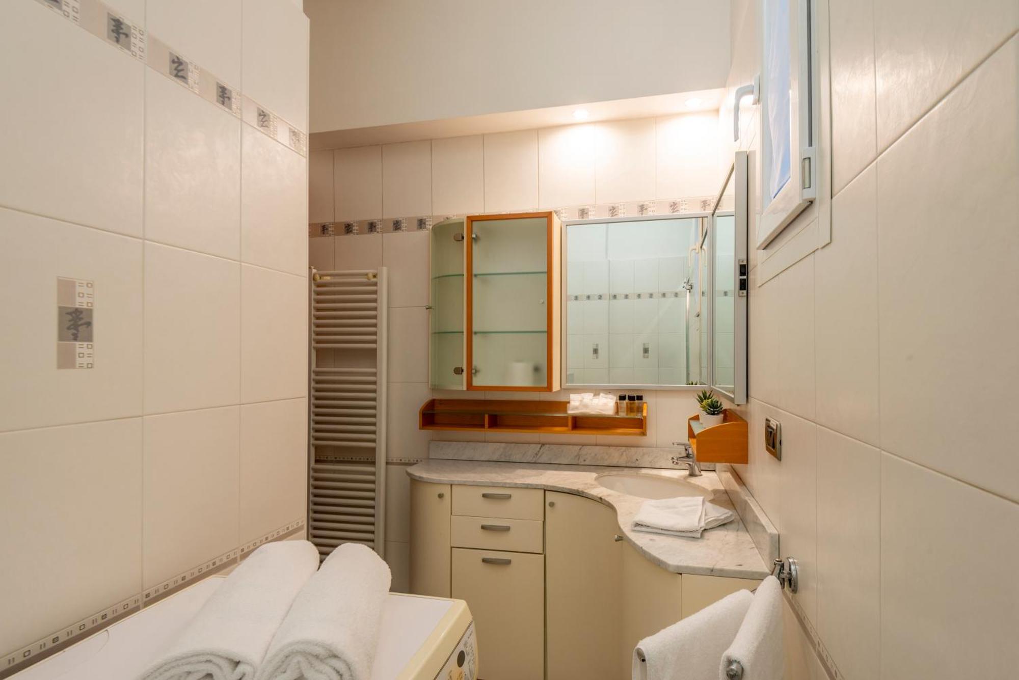 Apartment Lecco, 20 - In The Heart Of The Rainbow District *